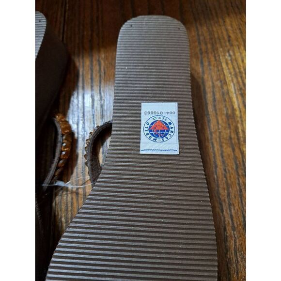 New Size 7 Corona Marcas Modelo Embellished Brown Flip Flops Wedge Heel 2008 - Picture 7 of 7